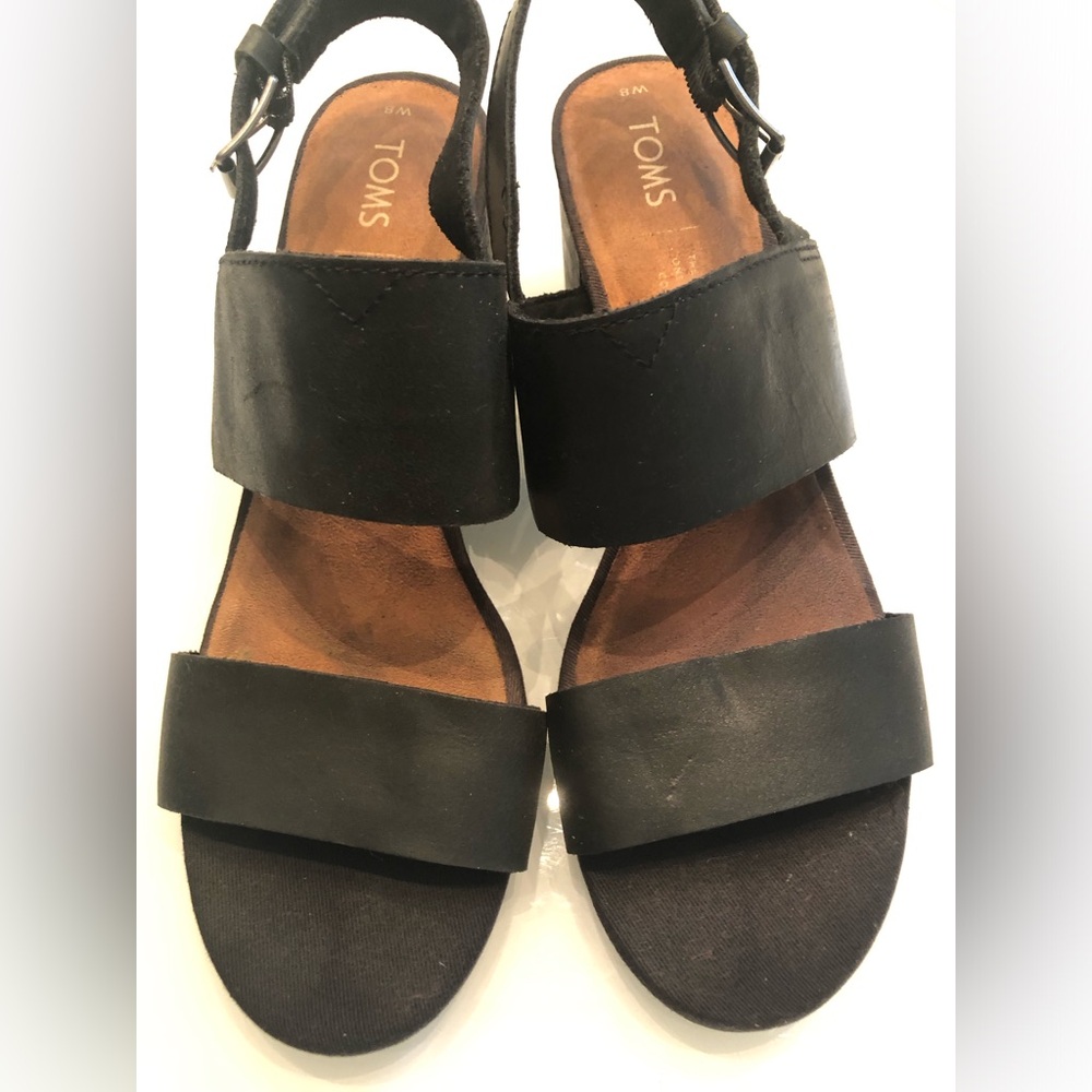 Ladies size 8 Toms wedges